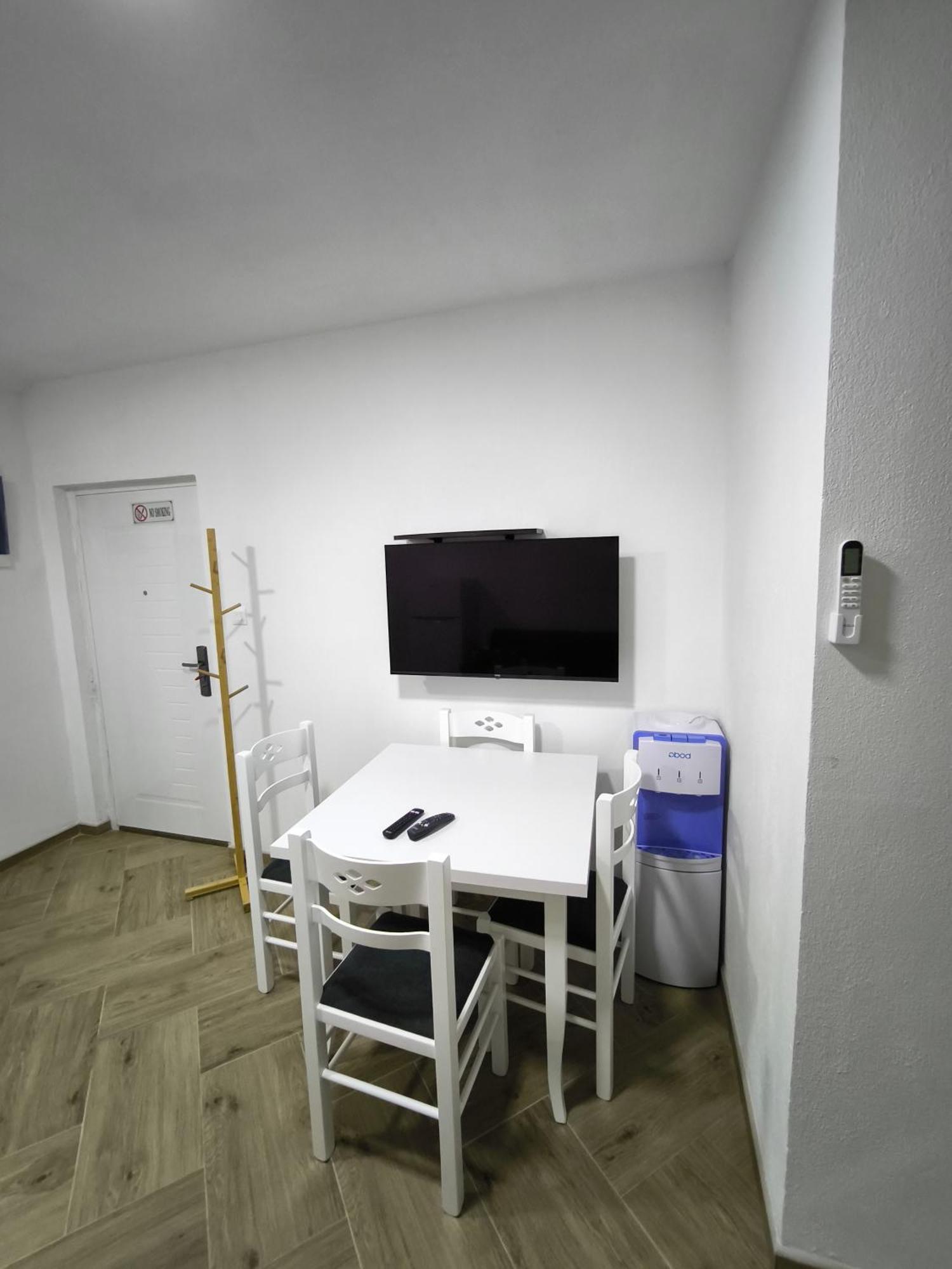 Hidden Villa Apartments コトル エクステリア 写真